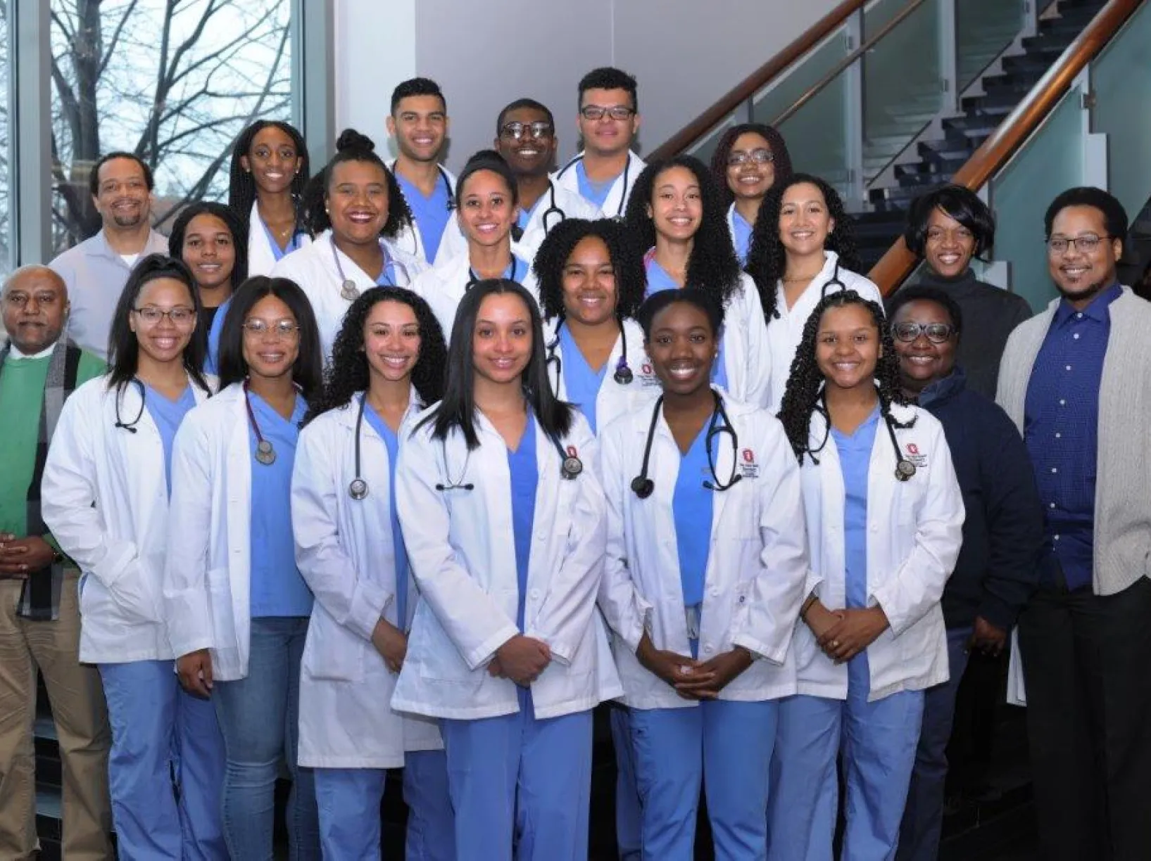 Group shot of veterinary students and doctors