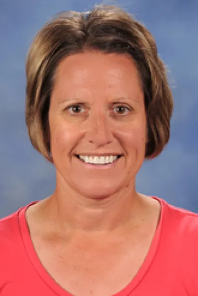 portrait of Jennifer Gonya